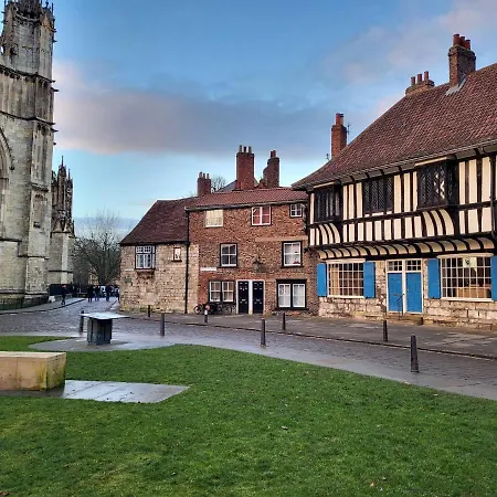 York Minster View Villa Exterior photo
