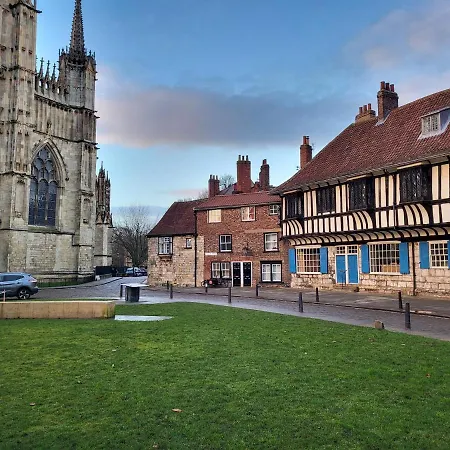 York Minster View Villa Exterior photo